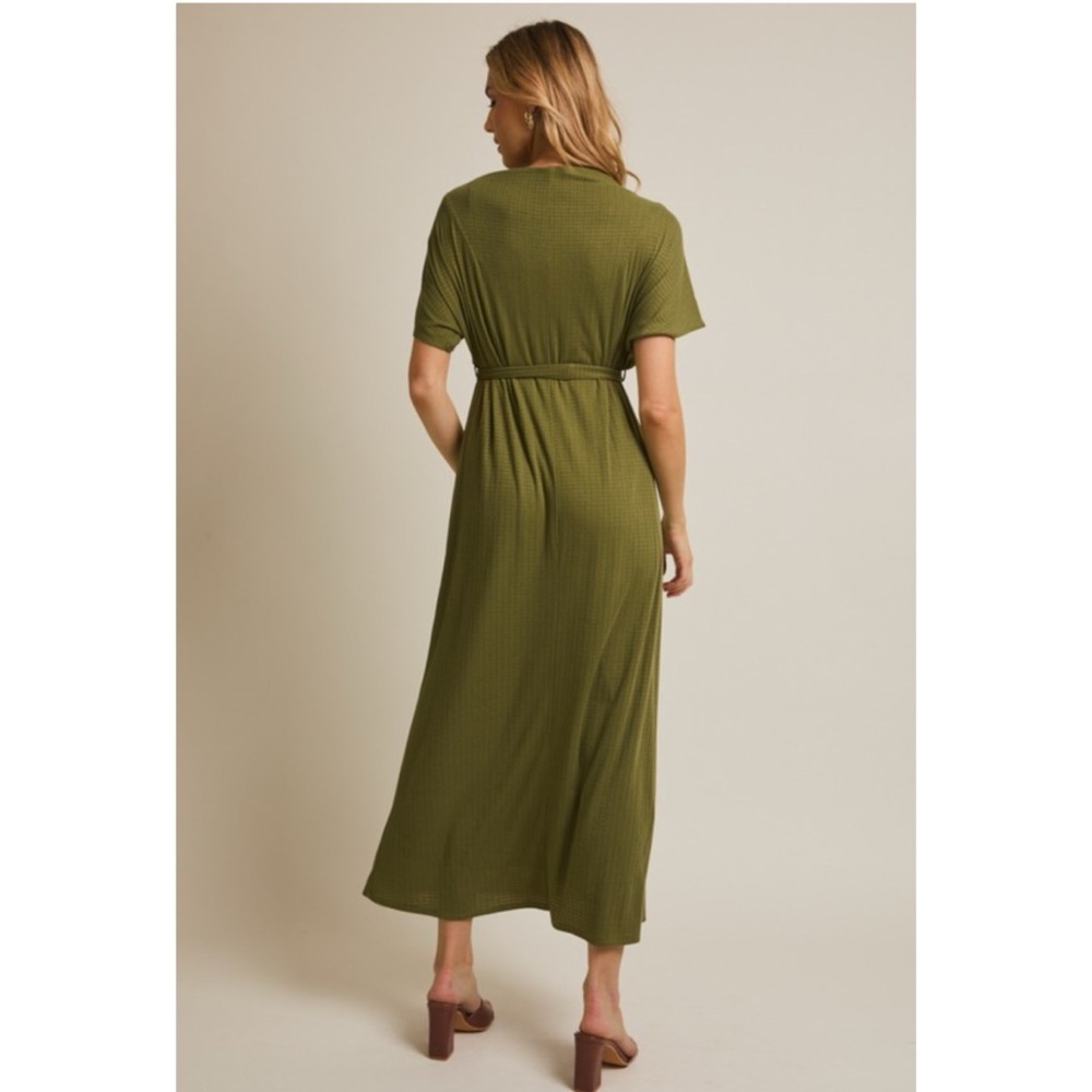 Tie-Waist Olive Maxi Dress with Short Sleeves - Picture 4 of 6